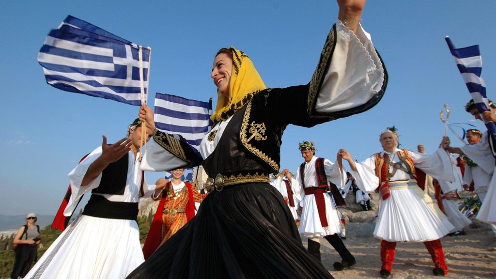 o seara greceasca organizata la vila Aresti (in satul Ag. Dimitrios la aprox. 10 km de capital insulei) este o alta excursie in Zakynthos pe care nu trebuie sa o ratati.