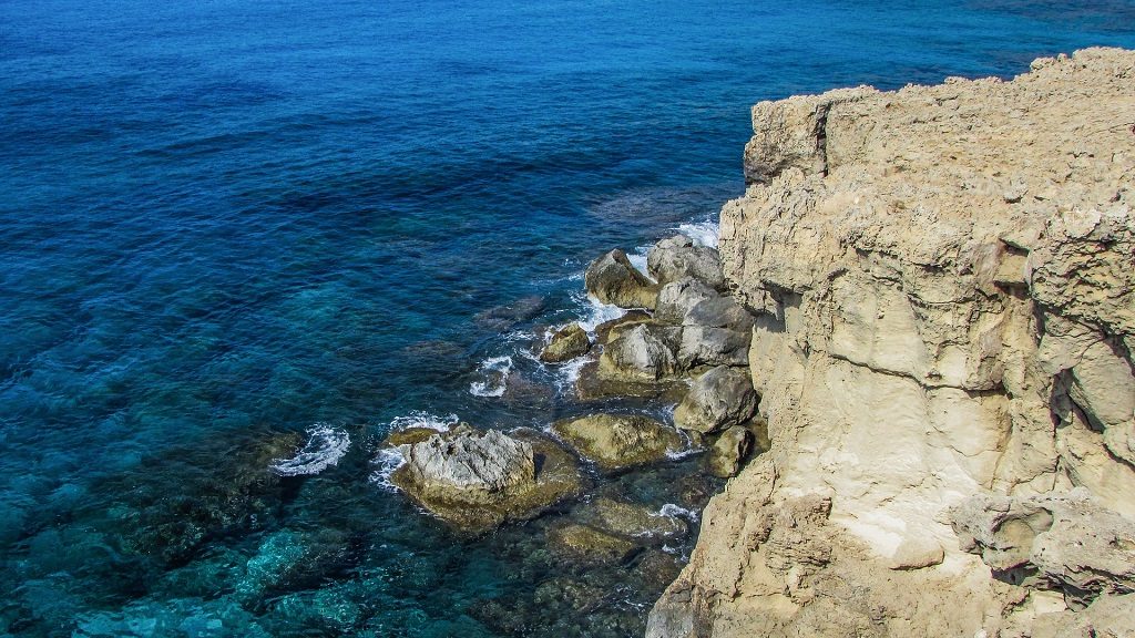Apa cristalina in Cipru