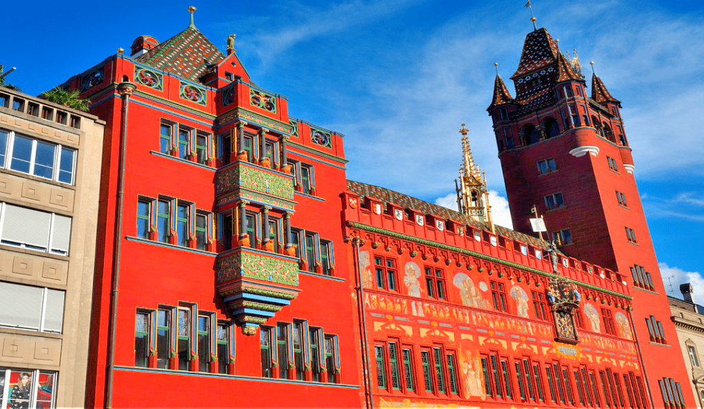 Obiective turistice Basel - Marktplatz si Primaria