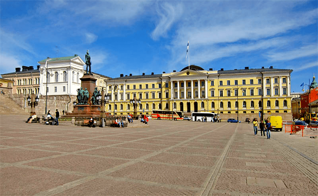 Obiective turistice Helsinki - Piata Senatului