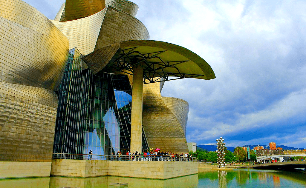 Obiective Turistice Bilbao - Muzeul Guggenheim