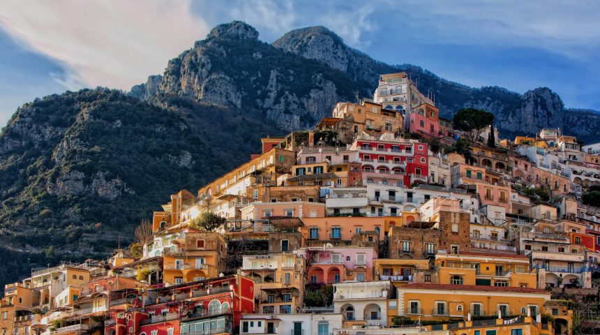 Top 7 atractii turistice de pe Coasta Amalfi Top 7 atractii turistice de pe Coasta Amalfi