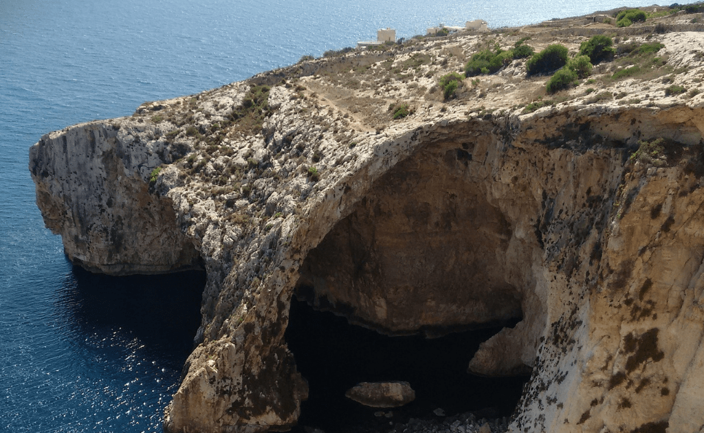 Obiective turistice Malta - Grota Albastra