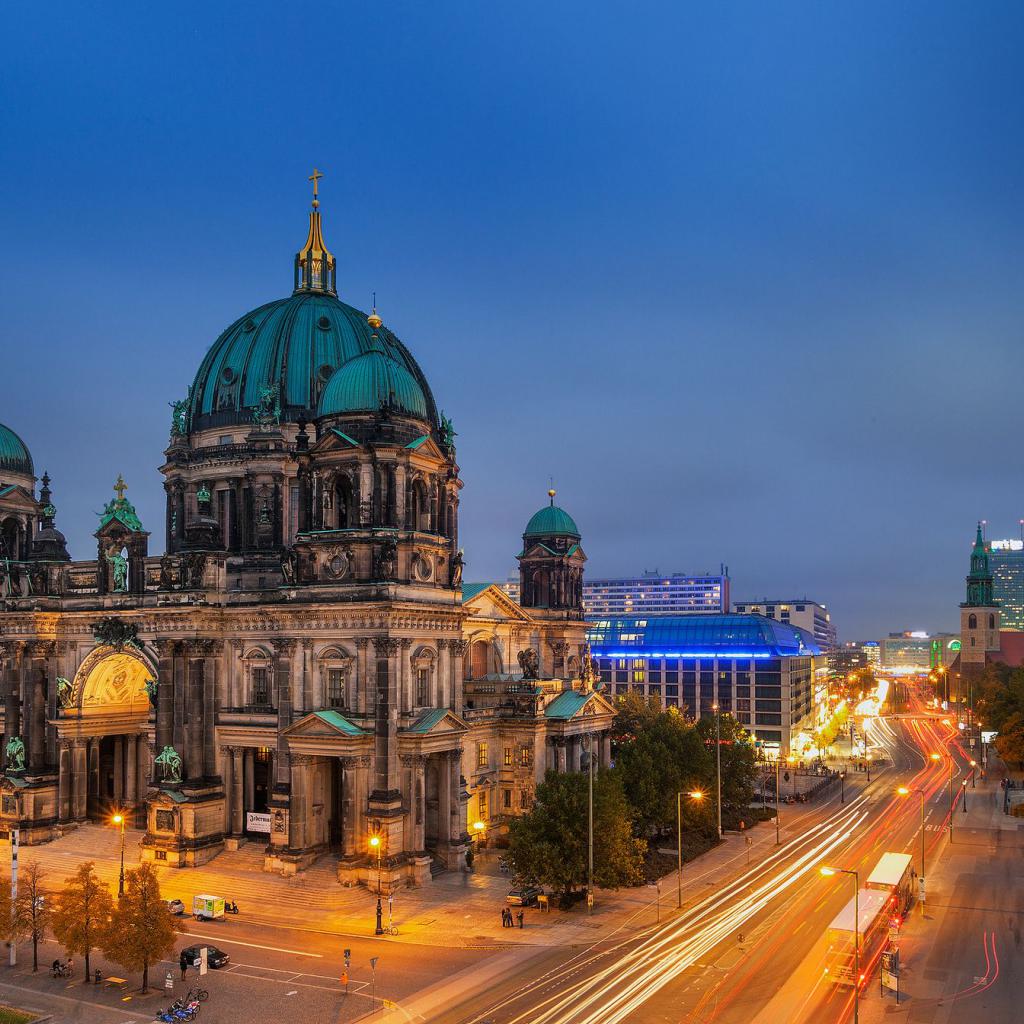 city break berlin - Domul este de departe cel mai impunator edificiu din insula muzeelor