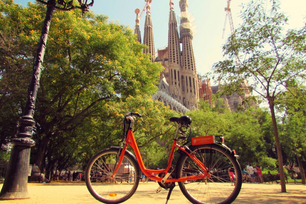 obiective-turistice-barcelona-bicicleta
