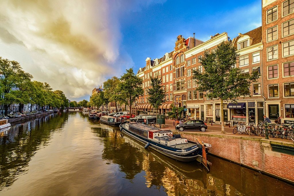 Canale din Amsterdam