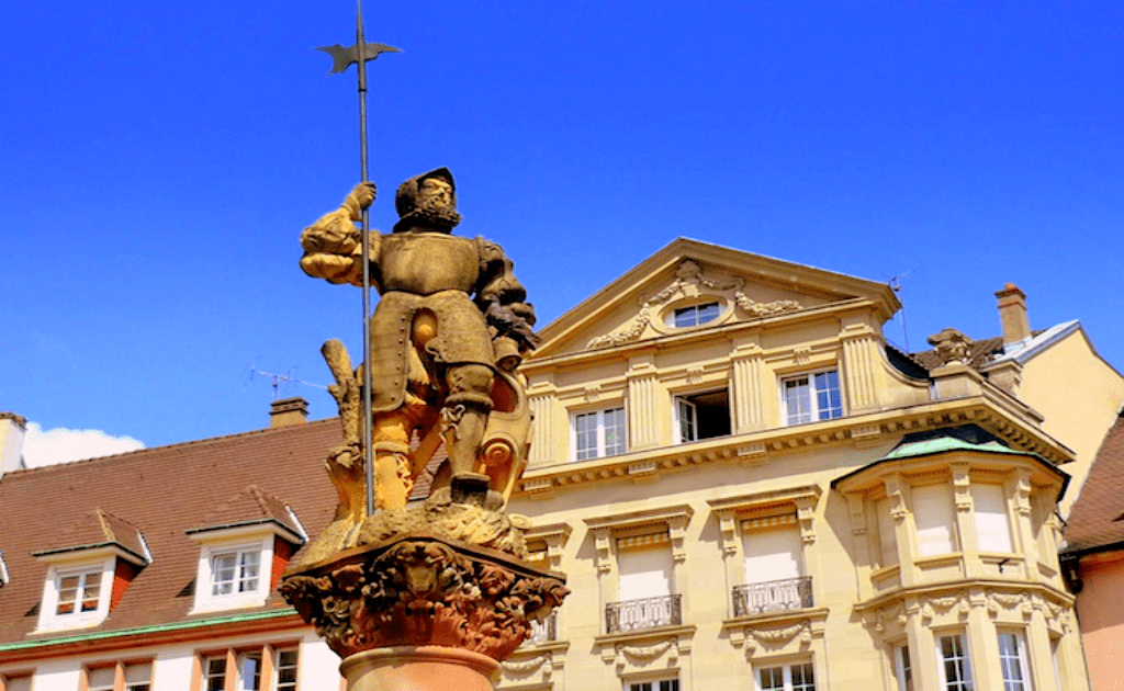 Obiective turistice Mulhouse - Statuia lui Yeoman