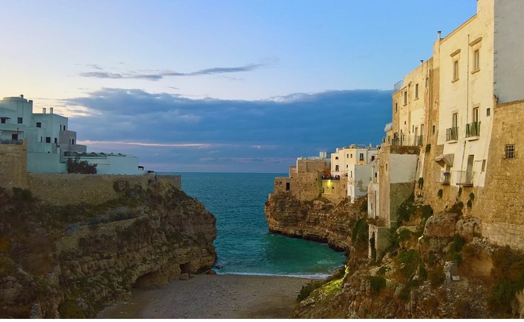 Obiective turistice Puglia - Poligrano a Mare