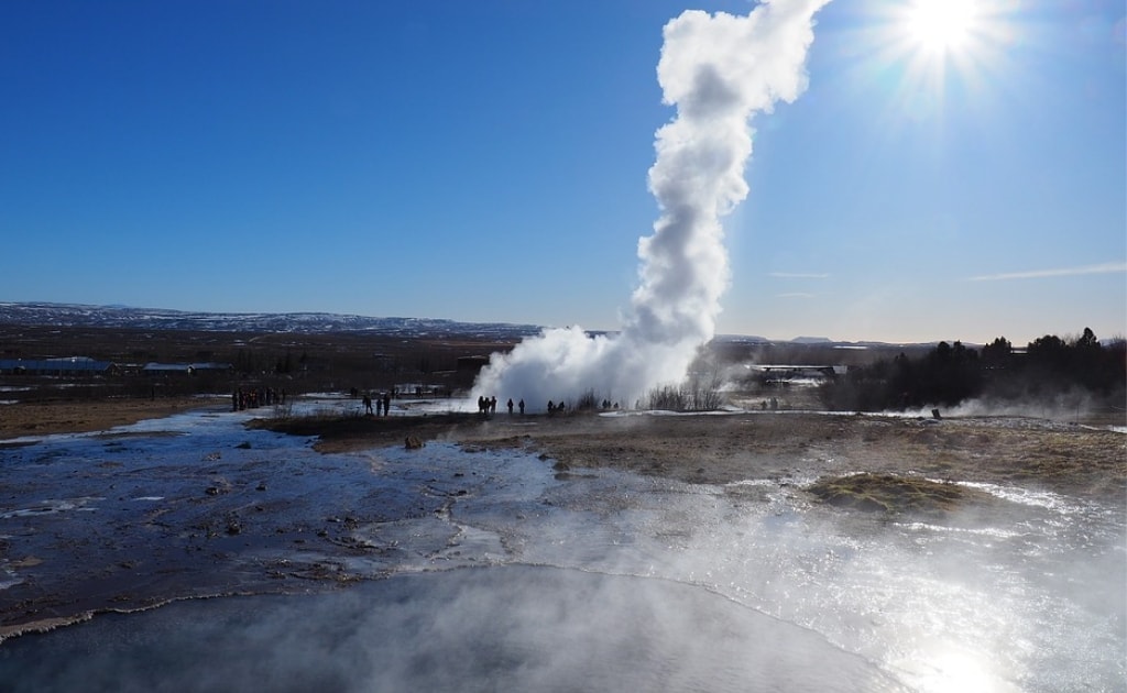 Obiective turistice Islanda - Gheizerul Strokkur